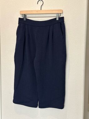 St. John Navy Cropped Knit Pants